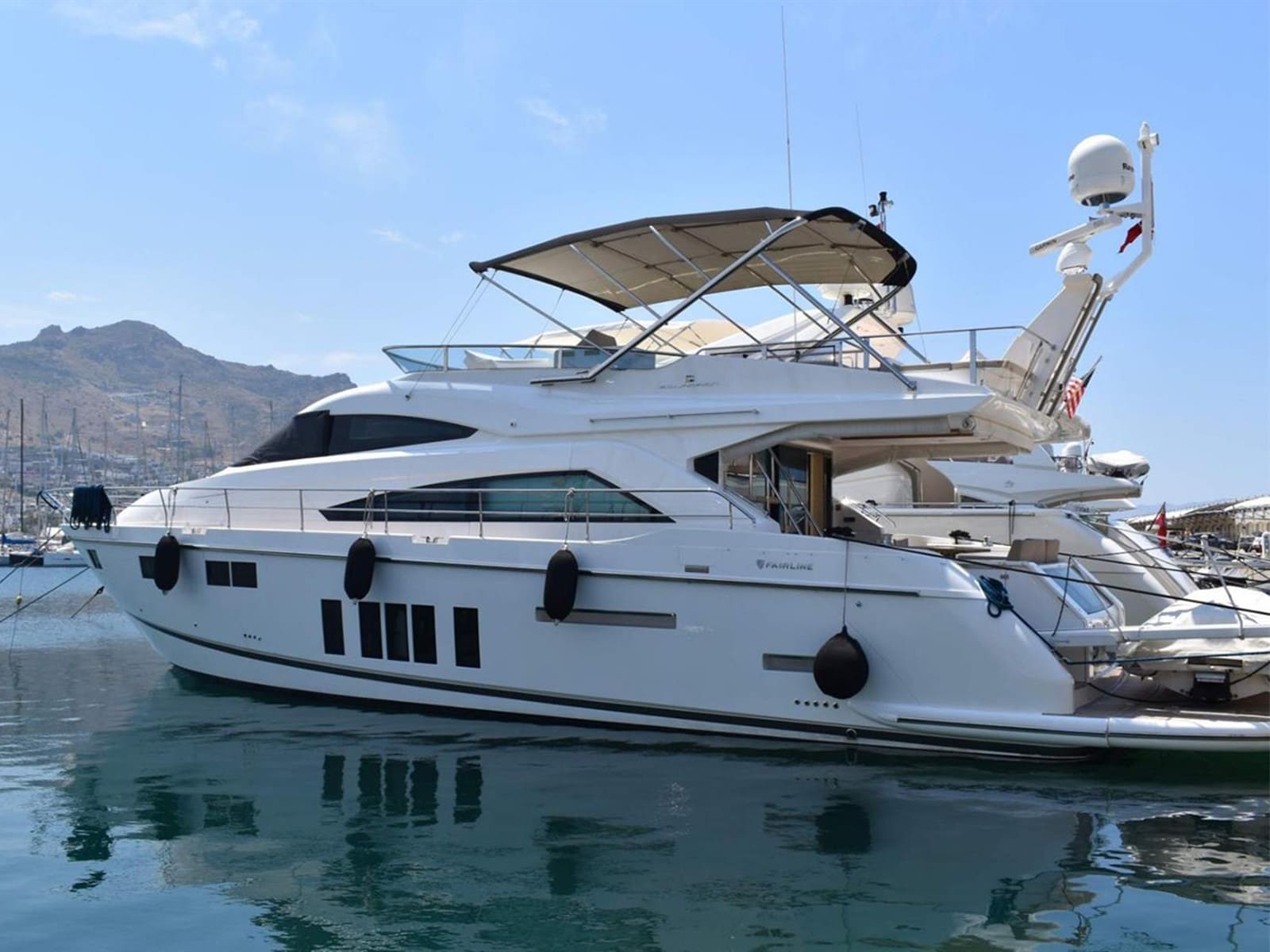 Fairline - 65 Squadron - 2015 - for Sale - Yachtnation